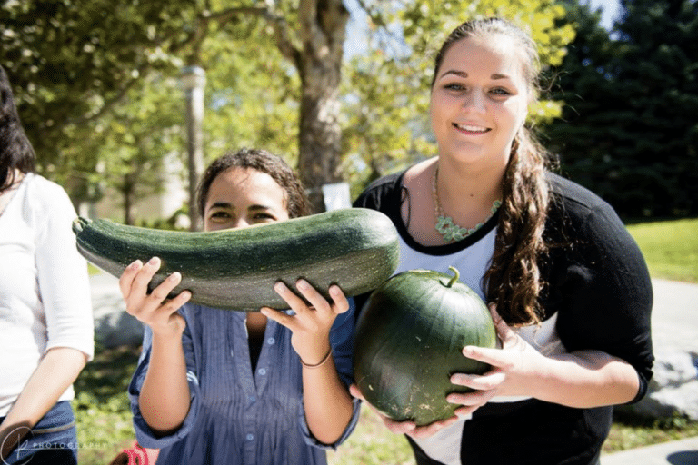 The fight against food insecurity on campus  As food insecurity on campuses continues to rise, UTM’s Food Center works to ensure students have the support they need.