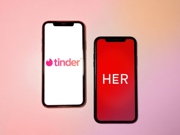 The online dating experience for queer people Do queer people have better luck in the black hole of endless swipes, or are dating apps still built for the heterosexual audience?